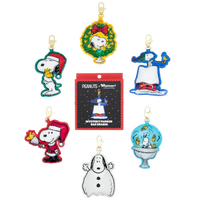 Peanuts Snoopy Winter Scenes Mystery Box Padded Vinyl Bag Charms