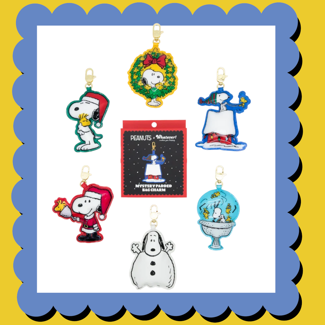 Peanuts Snoopy Winter Scenes Mystery Box Padded Vinyl Bag Charms